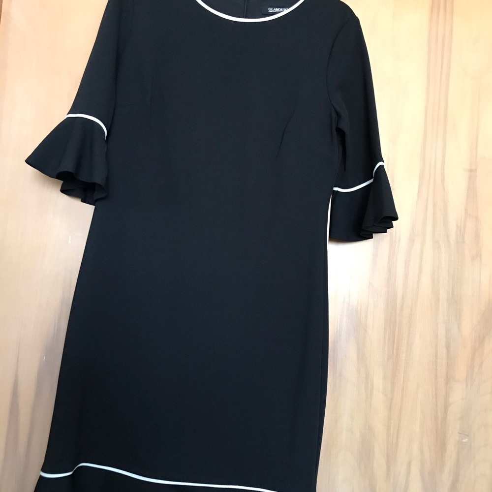 Dress - Picture 2 of 11